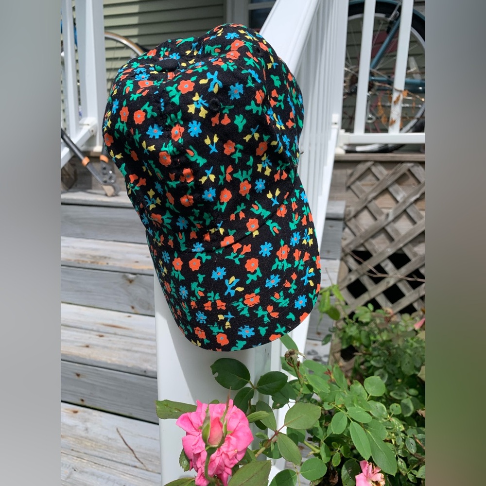 baggu black floral cap